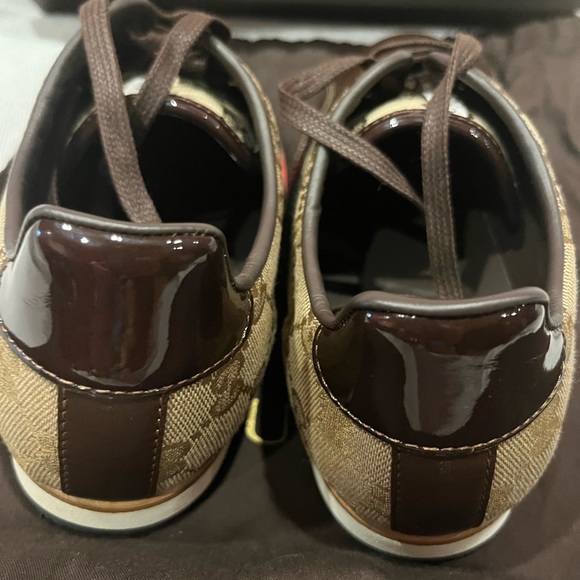 Authentic Gucci Shoes *vintage*. Never worn. - Picture 3 of 8
